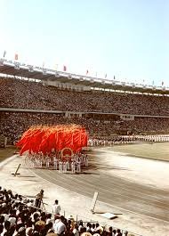 “慕容世家”资料片现已震撼开启，女侠一剑舞天龙！