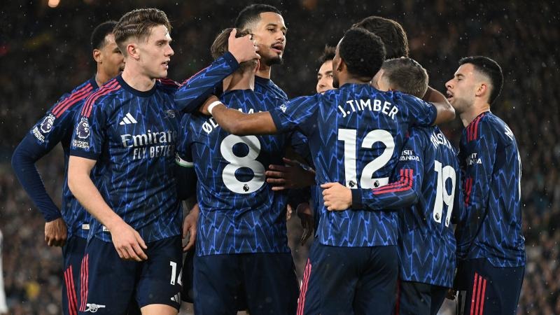 孔帕尼：阿芳很可能下周末复出；我们祝穆勒在美职联决赛获胜